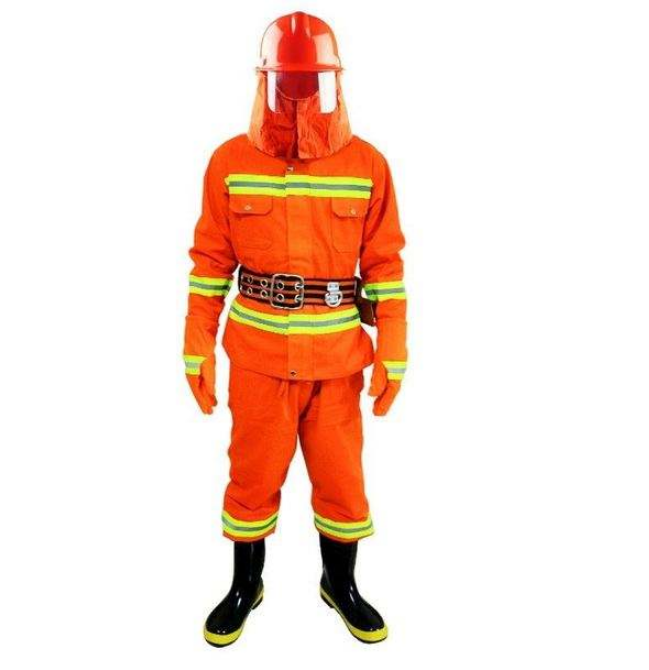 消防員滅火防護(hù)服效果圖2