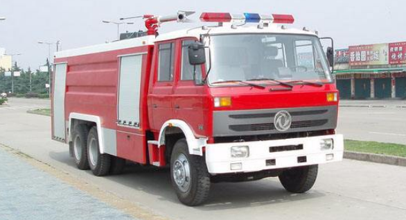 消防車效果圖制作3